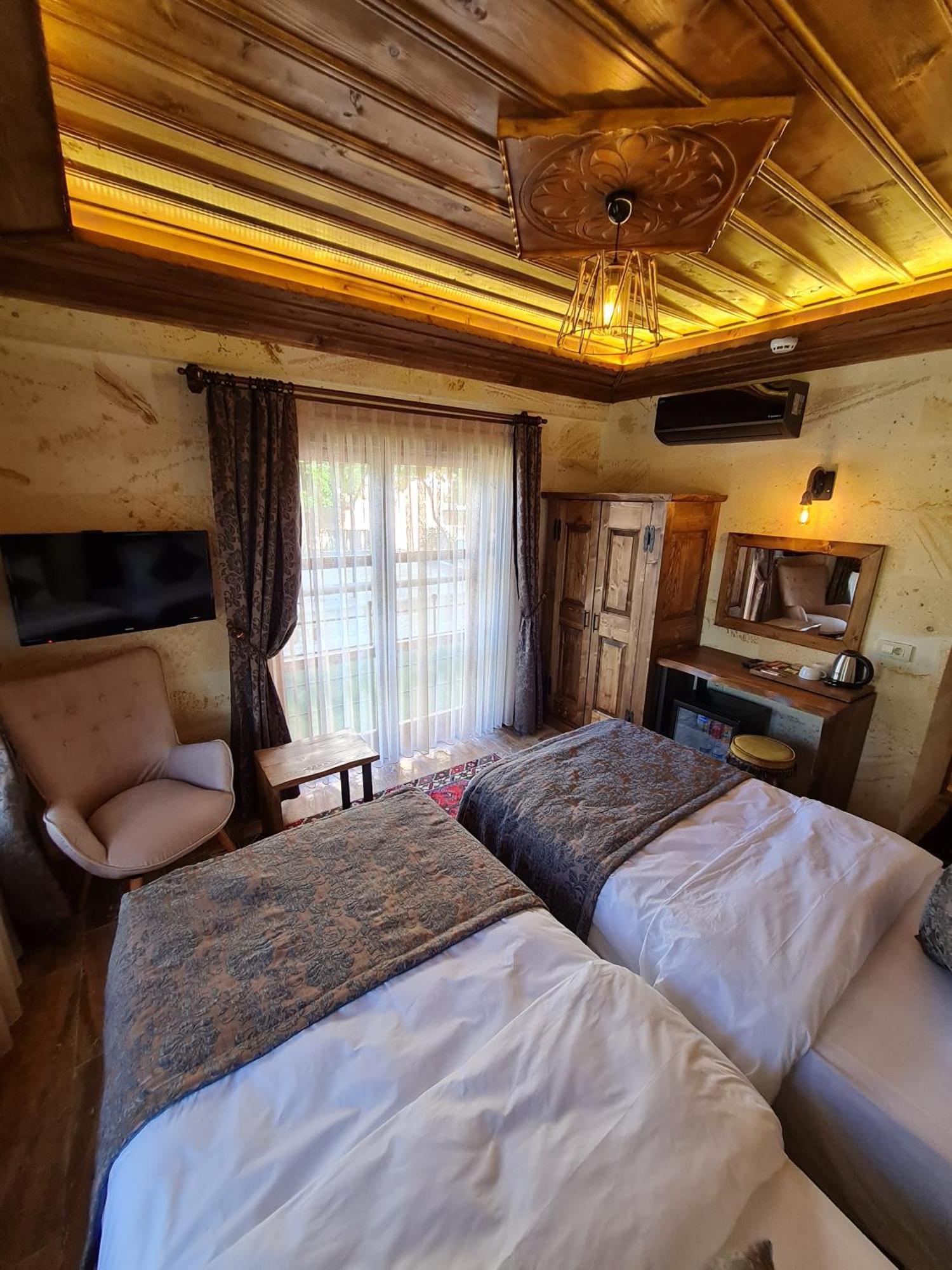 Flavia Cappadocia Hotel Uchisar Exterior photo